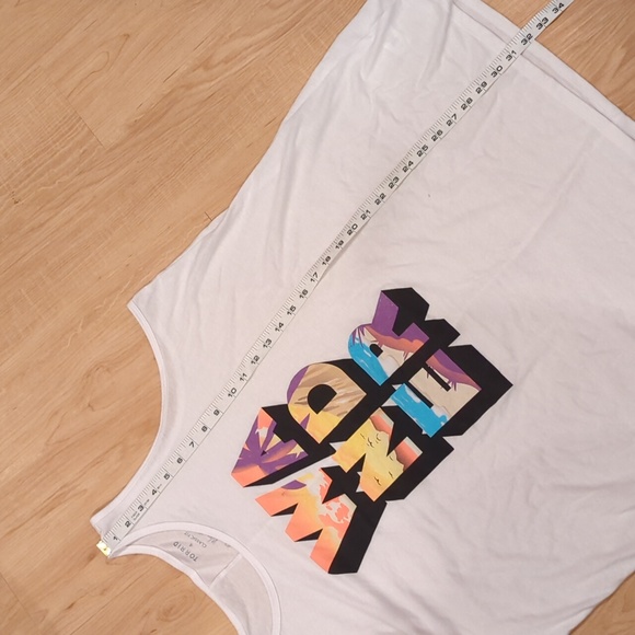 NWOT Torrid 4 Classic Fit Tank - Picture 4 of 5